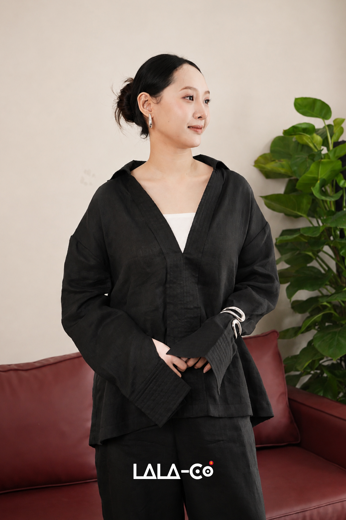 V-Neck Linen Set - Image 3